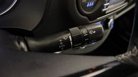 Toyota Yaris 100h Dynamic 5p — photo 24