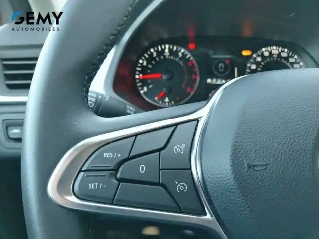 Renault Captur tce 90 — photo 19
