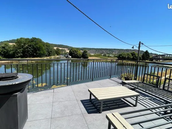 Maison de caractère rénovée - 93 m² - 3 chambres - Garage - Grande terrasse avec vue dégagée