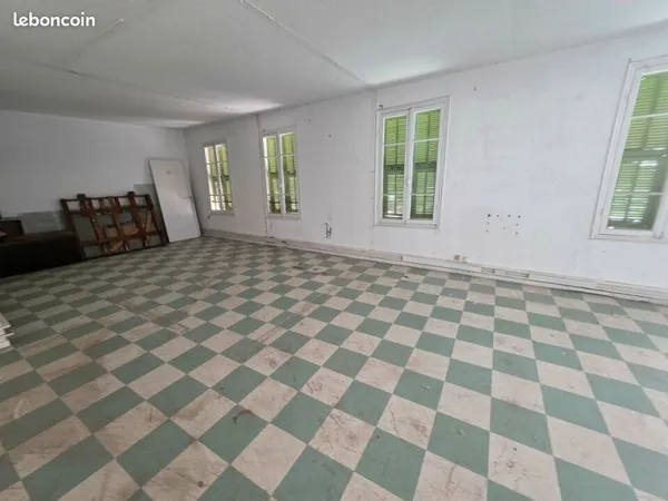 BUREAUX 100 m² NICE