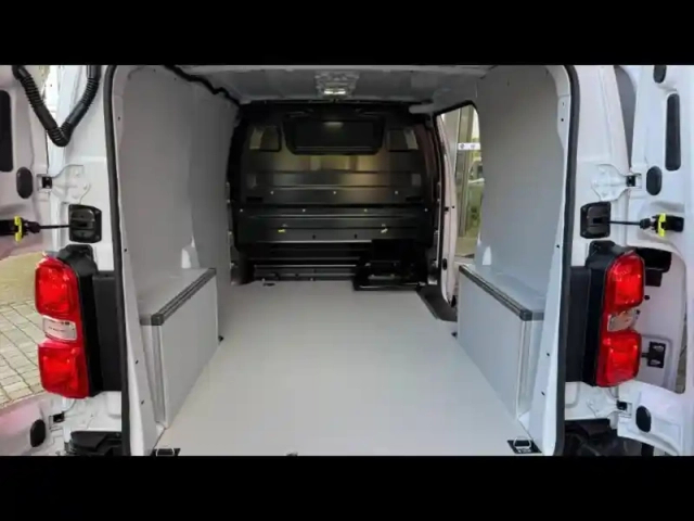 Fiat Scudo fg m 2.2 diesel 150ch pack premium connect automatique — photo 9