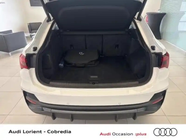 Audi Q3 sportback 45 tfsi e 245ch business line s tronic 6 — photo 9