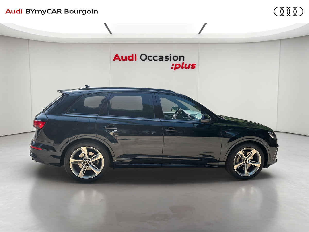 Audi Q7 55 TFSI e 380 Tiptronic 8 Quattro — photo 6
