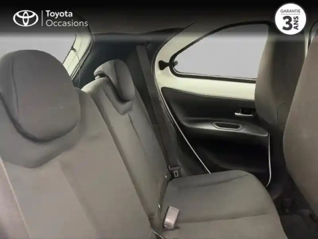 Toyota Aygo x 1.0 vvt-i 72ch dynamic — photo 7