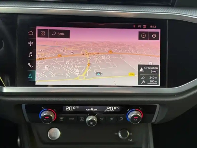 Audi Q3 35 tfsi 1.5 150 s line s-troni — photo 22