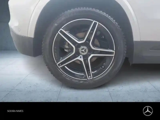 Mercedes Gla 200 d 150ch amg line 8g-dct — photo 10