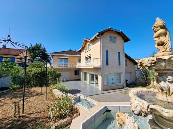 Maison 10 pièces 125 m²