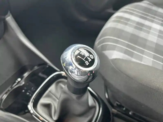 Peugeot 108 vti 72ch bvm5 — photo 14