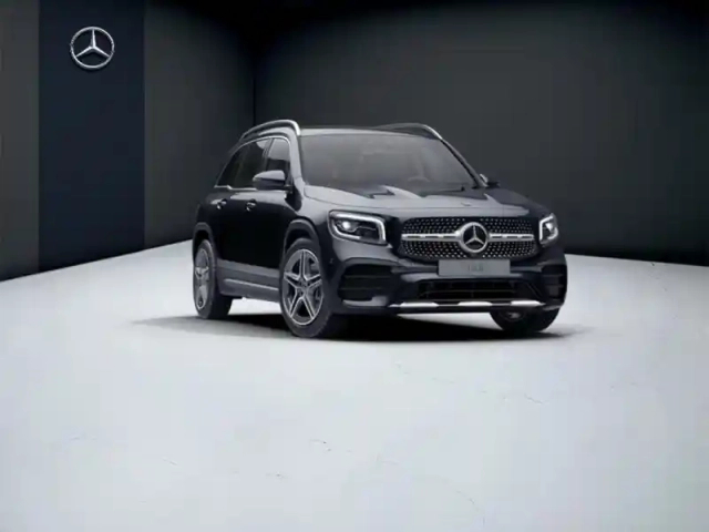 Mercedes Glb 200 d amg line — photo 12