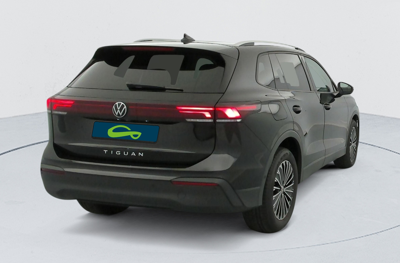 Volkswagen Tiguan — photo 5