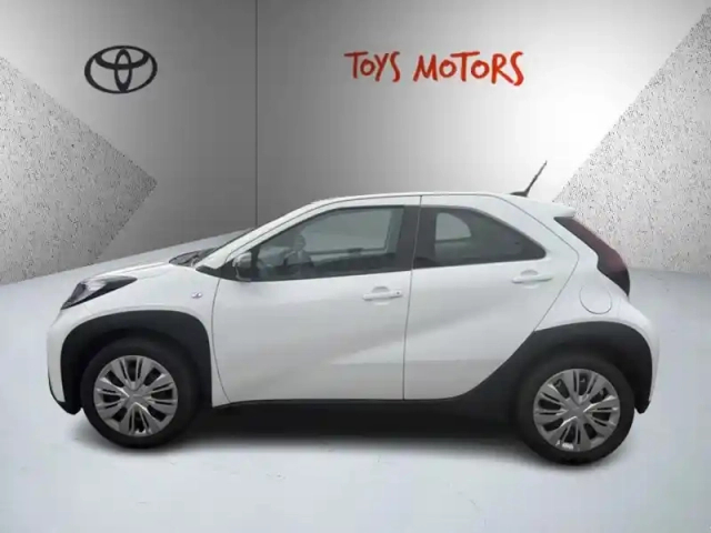Toyota Aygo 1.0 vvt-i 72 dynamic — photo 2