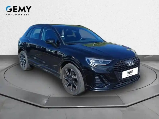 Audi Q3 35 tfsi 150 ch s tronic 7 — photo 3