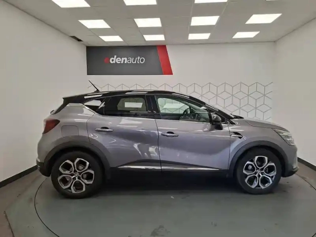 Renault Captur tce 90 - 21 — photo 6