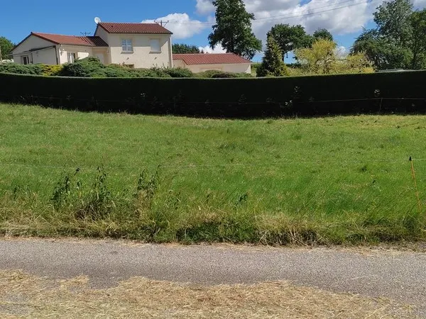 Terrain constructible de 994 m2