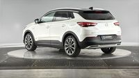 Opel Grandland X Hybrid4 300ch Ultimate — photo 8