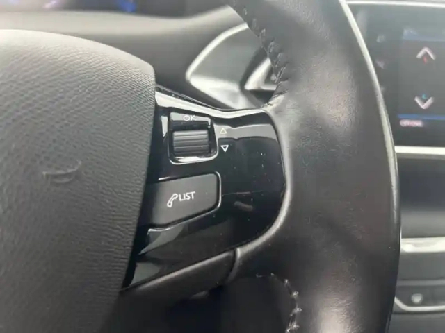 Peugeot 308 bluehdi 100ch s&amp;s bvm6 — photo 40