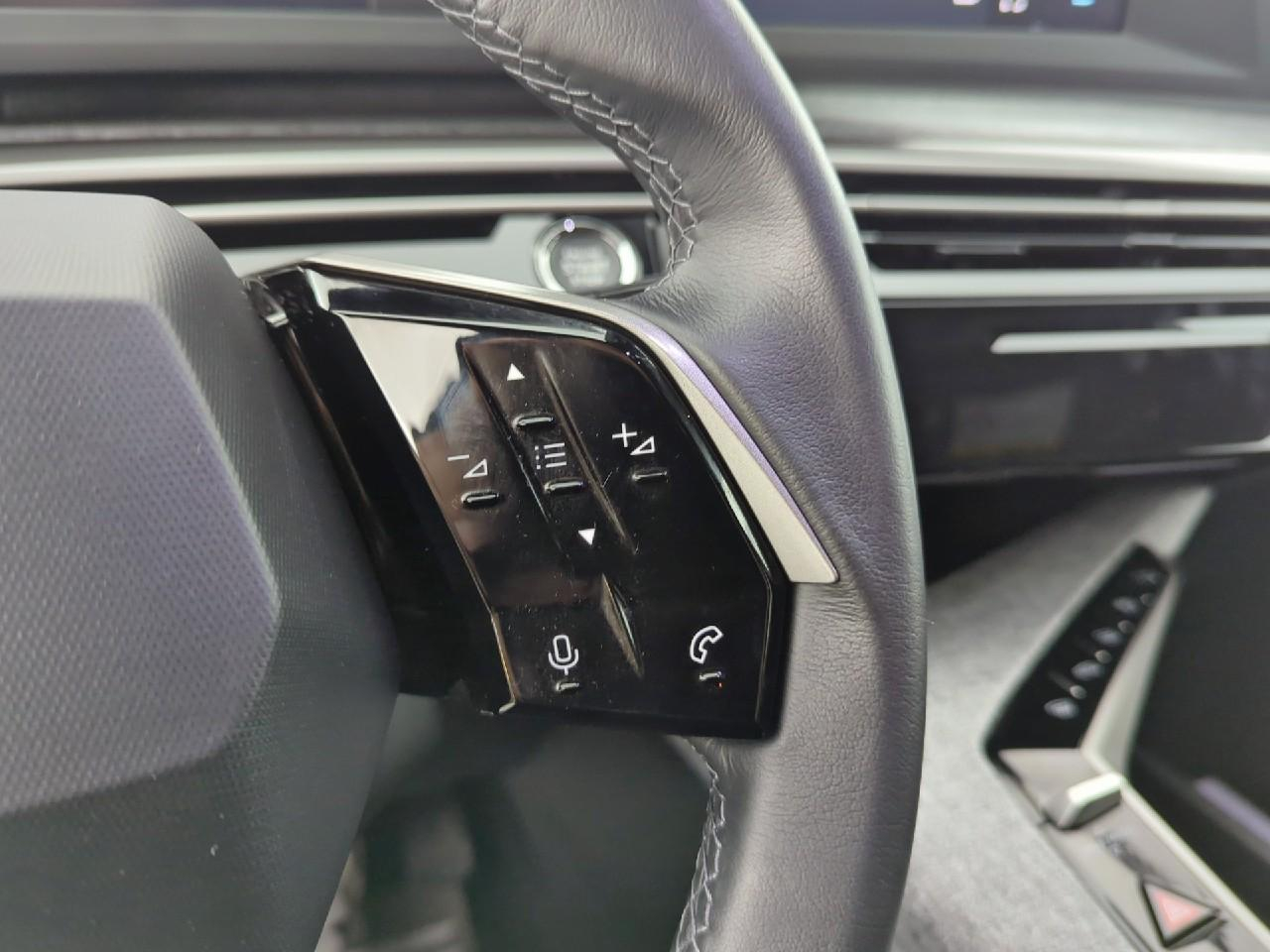 Peugeot 5008 hybrid 145 ch e-dcs6 allure — photo 18