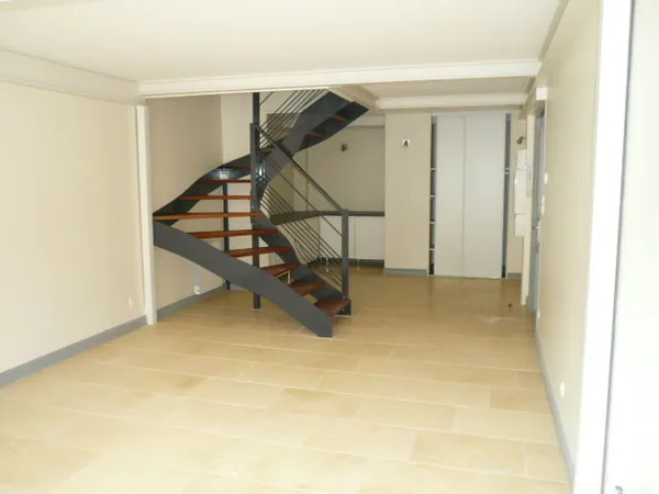 A LOUER - APPARTEMENT T2 DUPLEX DE 58.09M²