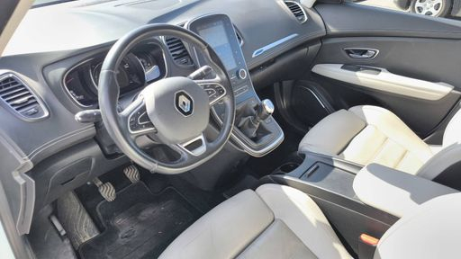 Renault Grand Scenic 1.6 dCi 130 Energy - Intens – 2017 – 138752 km – Diesel – Boîte Manuelle — photo 22