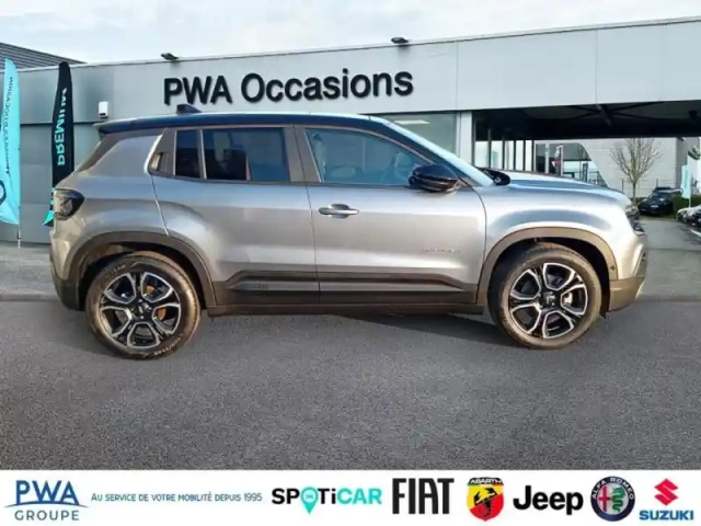 Jeep Avenger electrique 156ch 115kw summit — photo 4