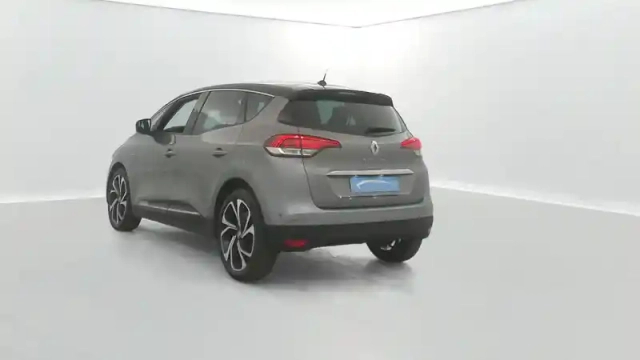 Renault Scenic blue dci 150 — photo 12