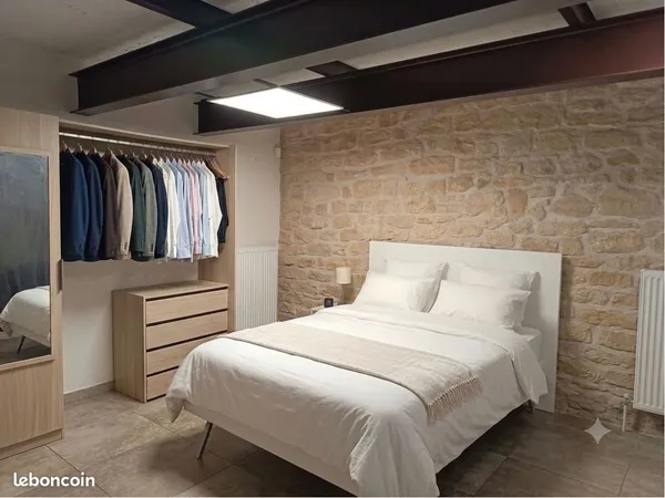 Chambre meublée 18 m² avec douche et cuisine privatives - Thionville