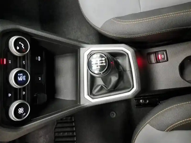 Dacia Jogger eco-g 100 7 places gsr2 — photo 37