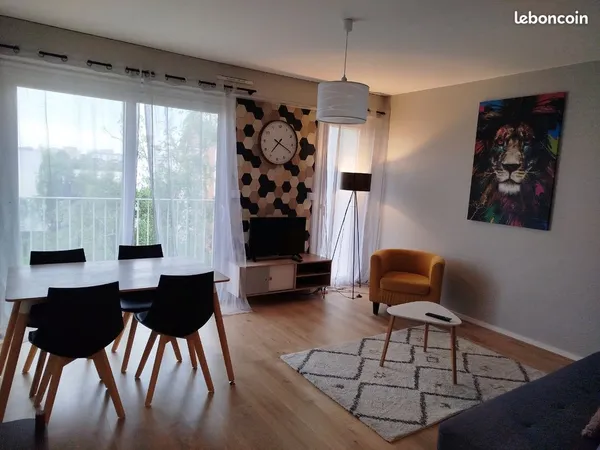🏠 Colocation Laval - 3 chambres disponibles - Appartement rénové et tout équipé