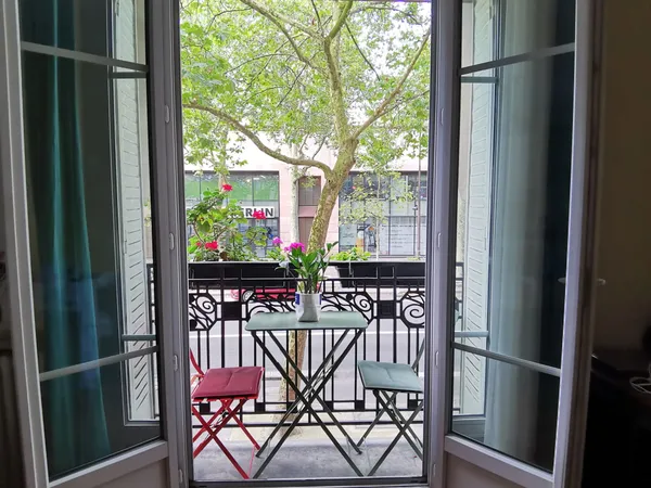 Loue grand studio meublé 27m² à deux pas de la gare de Lyon