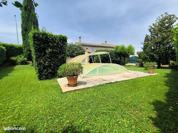Mas 4 pièces 258 m²
