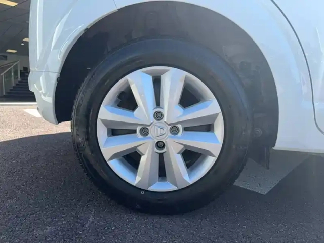 Dacia Sandero eco-g 100 — photo 22