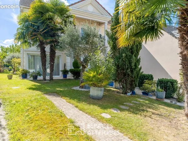 Villa 7 pièces 212 m²