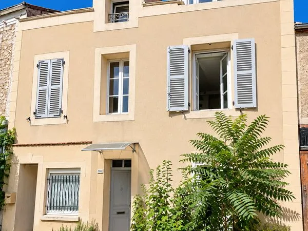 Studio 1 pièce 27 m²