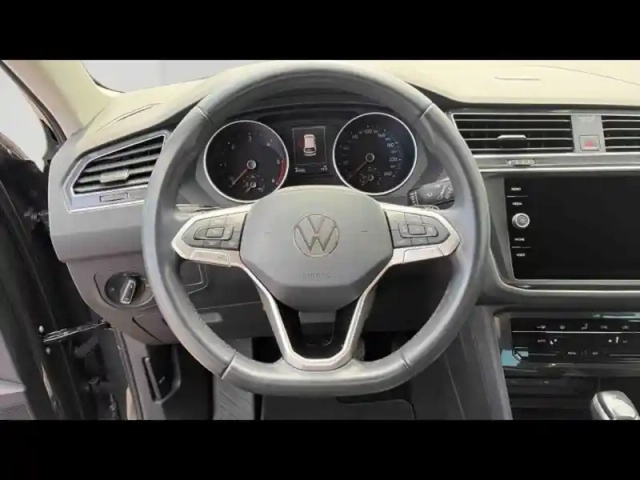 Volkswagen Tiguan 2.0 tdi 150ch life business dsg7 — photo 12