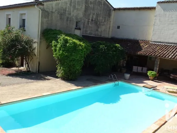 Maison 5 pièces 197 m²