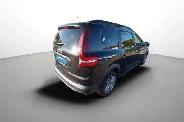 Dacia Jogger eco-g 100 7 places — photo 6