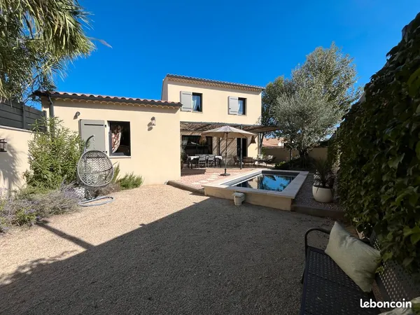 Maison 4 pièces 95m² avec piscine