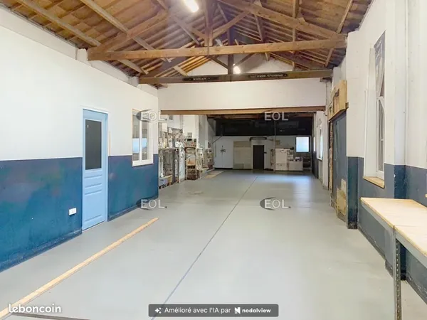 Local commercial 460 m²