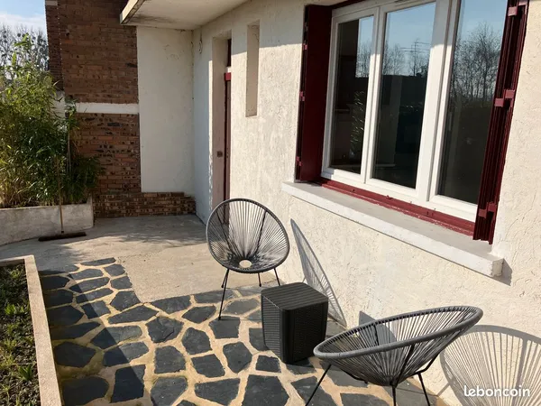 Studio avec terrasse (direct propriétaire)
