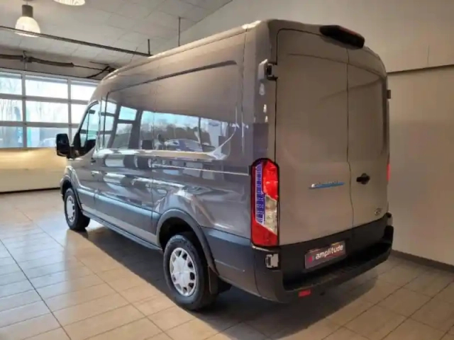 Ford Transit 2t fg pe 350 l2h2 135 kw batterie 75/68 kwh trend business — photo 5
