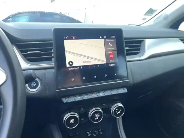 Renault Captur e-tech 145 - 21 — photo 22