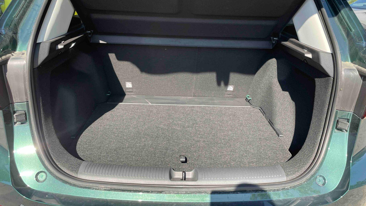MG ZS 1.5 L Hybrid+ 197 ch — photo 5