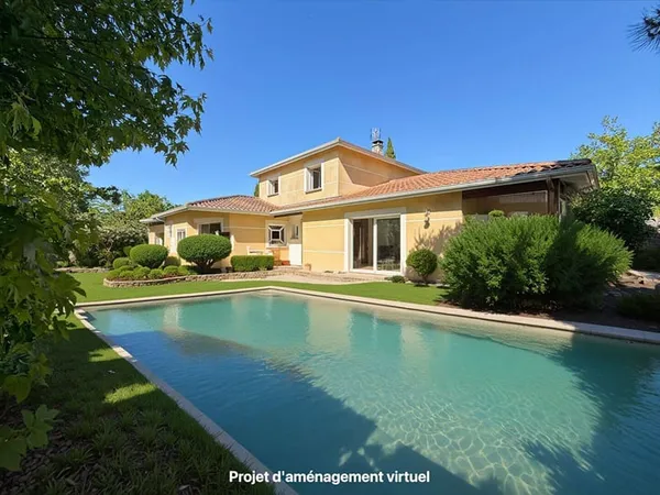 Maison 7 pièces 225 m²