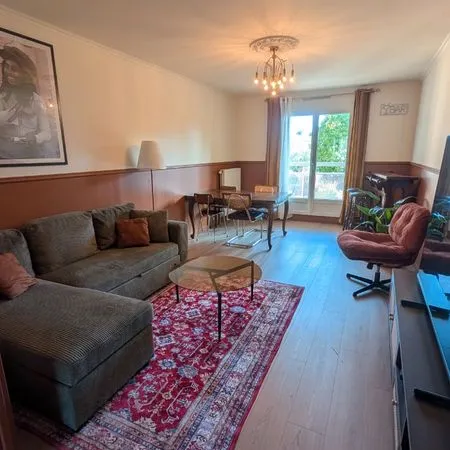 Appartement T3 rénové - Balcon, parking et cave - Le Mans