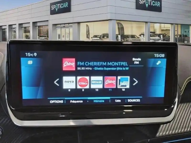 Peugeot 2008 puretech 130 s&amp;s bvm6 gt — photo 11