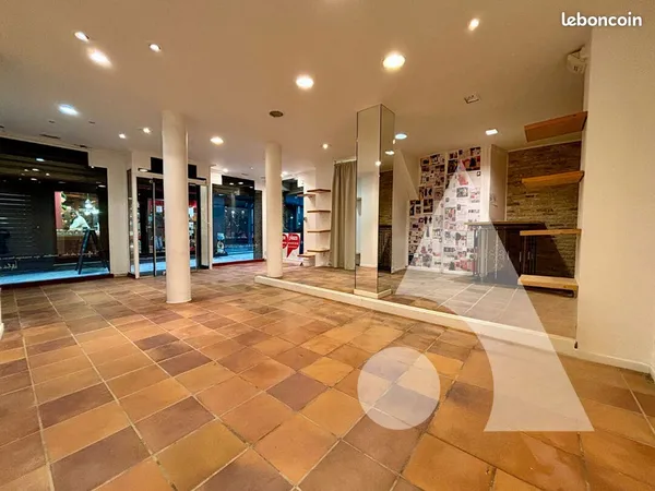 Local commercial 80 m² SAINT OMER