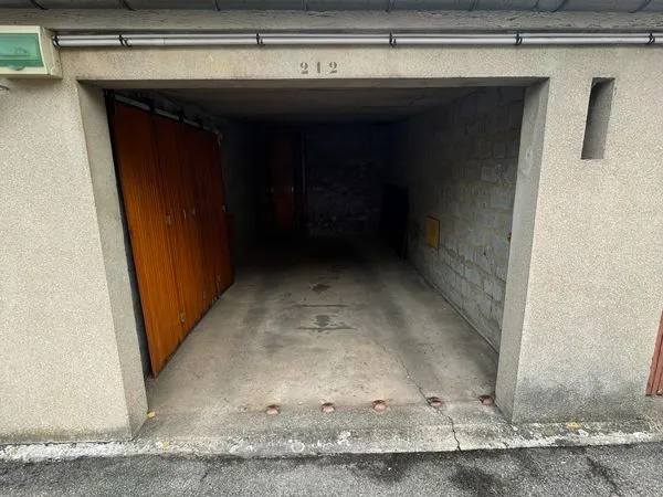 Stationnement Vente Melun  18m² 12500€