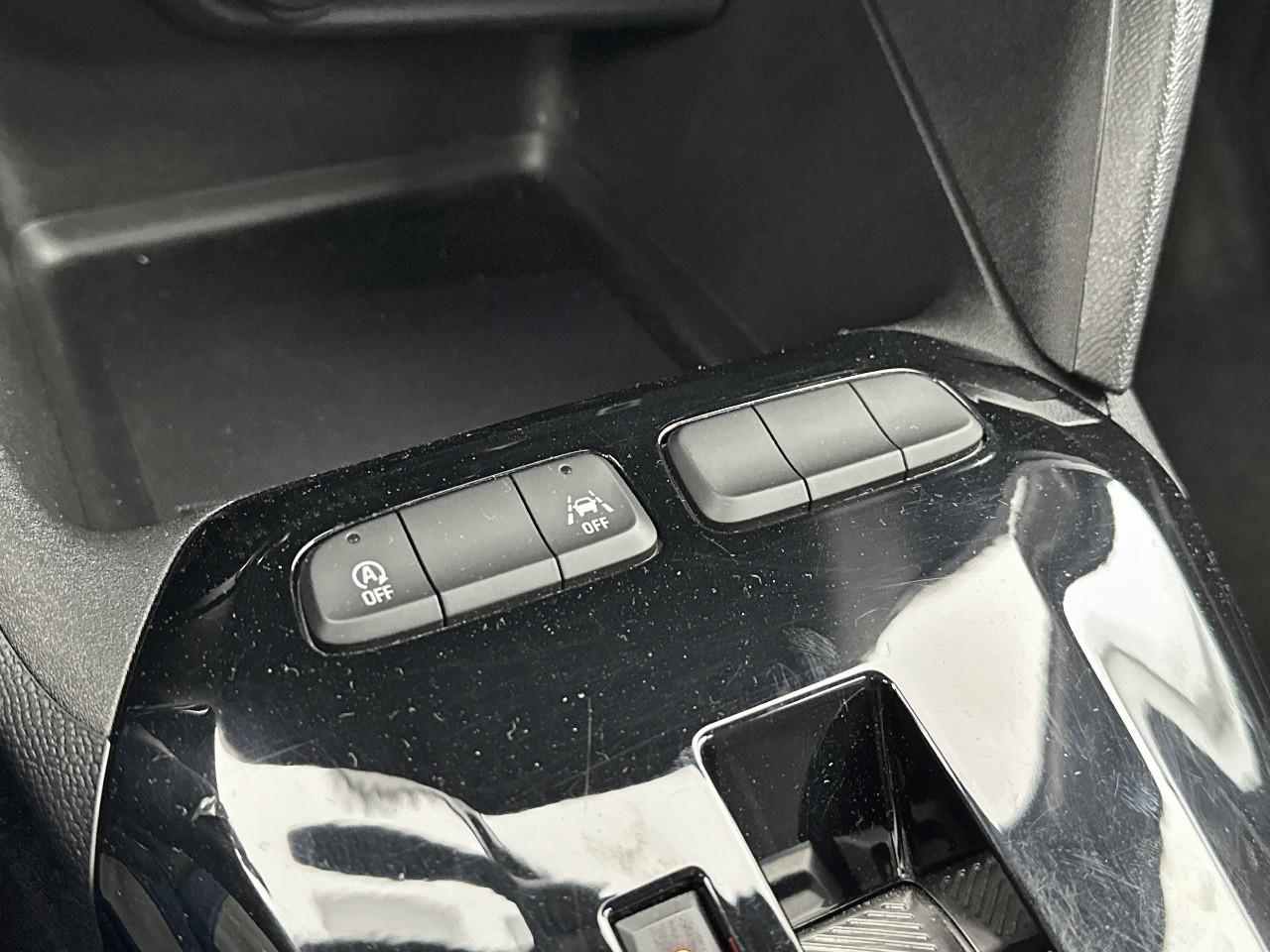 Opel Corsa 1.2 turbo hybrid 100 ch e-dct6 gs — photo 29