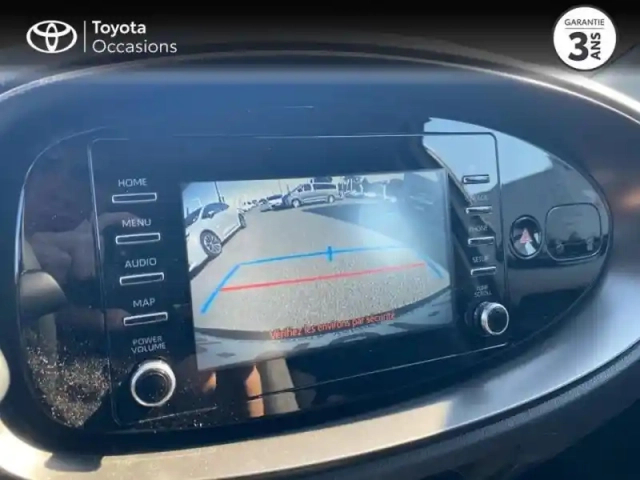Toyota Aygo x 1.0 vvt-i 72ch dynamic s-cvt my23 — photo 15