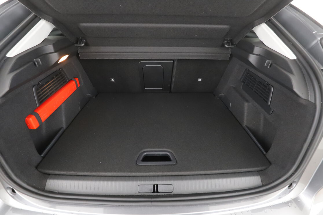 Citroen C4 1.2 PureTech Max EAT8 — photo 16